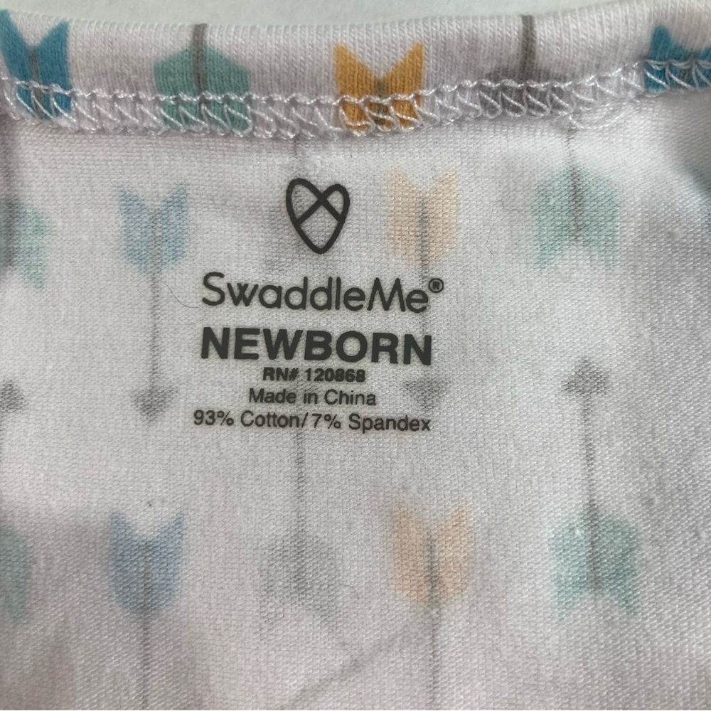 ✨ SwaddleMe Newborn Pod Sleeper – Cozy & Secure ✨ - Picture 7 of 9